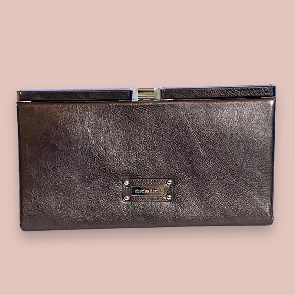 NWT Charles David Metallic Bronze Leather Oversized Clutch 12.25 x 6.25” - Picture 4 of 12